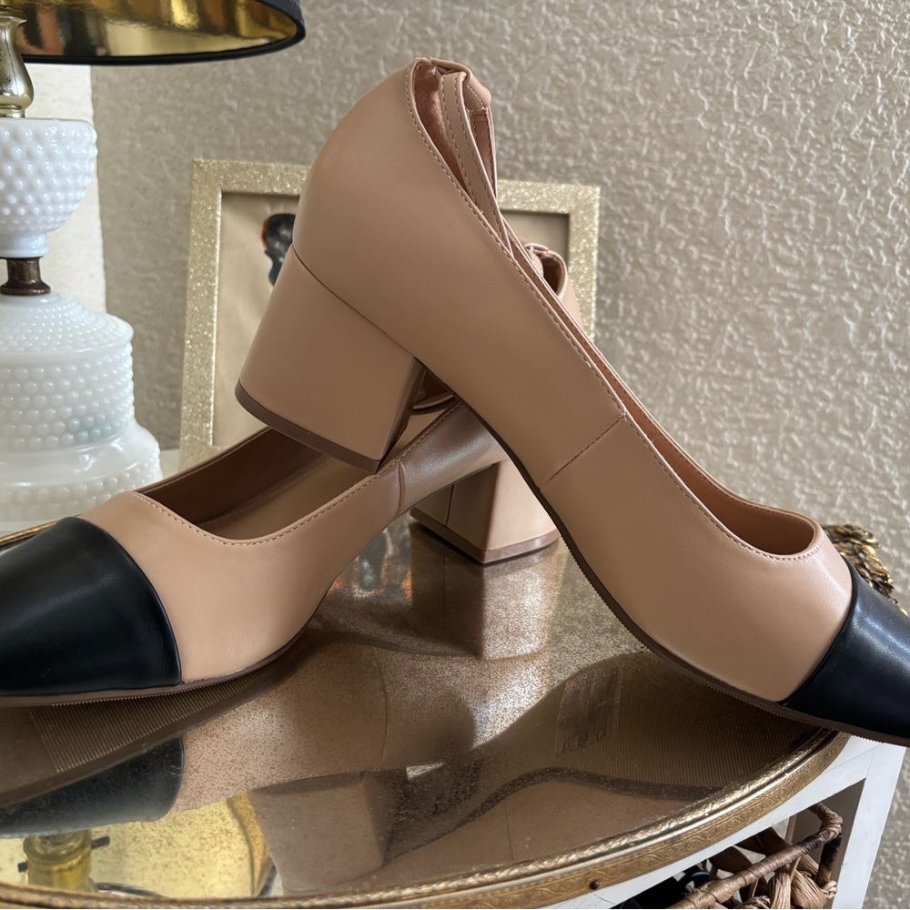 Forever 21 Black and Tan Block Heel Pumps